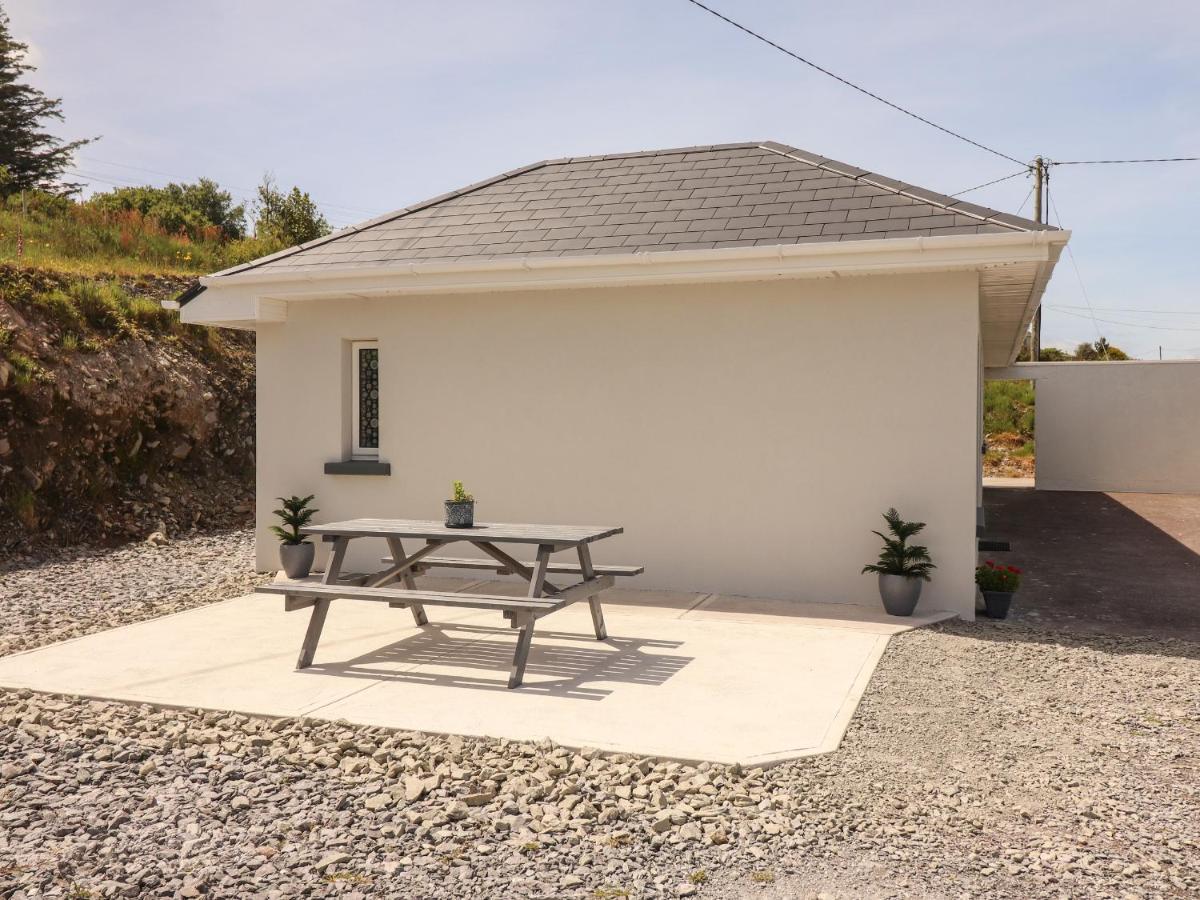 Coolnaharragill Lower Annexe Killarney Buitenkant foto